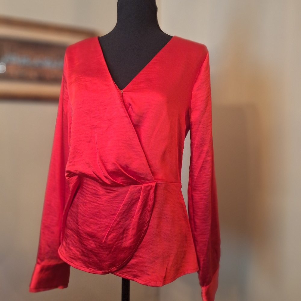 Skies are Blue v-neck faux wrap look sz 8